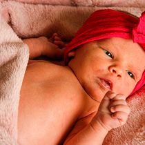 Mi Proyecto del curso: Introducción a la fotografía newborn. Un projet de Photographie, Photographie de portrait, Photographie de studio, Photographie lifest, le , et Photographie intérieure de marinangela86 - 06.04.2022
