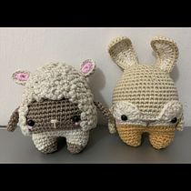 My project for course: Amigurumi Design and Creation. Arts, Crafts, To, Design, Fiber Arts, DIY, Crochet, Amigurumi, and Textile Design project by tara_ying - 04.08.2022