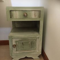 My project for course: Upcycling Vintage Furniture with Painting Techniques. Projekt z dziedziny Craft, Projektowanie i w, rób mebli, Projektowanie wnętrz,  Malarstwo, DIY, Obróbka drewna, Upc, cling, Malarstwo dekorac, jne, Renowacja, upc i cling mebli użytkownika katerina9348 - 14.04.2022