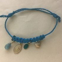 Mon projet du cours : Introduction à la bijouterie artisanale. Un projet de Création d'accessoires, Artisanat, Design de bijoux , et Design textile de odilelouispays - 15.04.2022