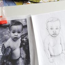 My project for course: Realistic Portrait with Graphite Pencil. Traditional illustration, Fine Arts, Sketching, Pencil Drawing, Drawing, Portrait Drawing, Realistic Drawing, Artistic Drawing, and Figure Drawing project by Francisco Gómez Castro - 04.16.2022
