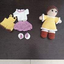 Meu projeto do curso: Amigurumi: design de roupa, cabelo e acessórios. Un proyecto de Artesanía, Diseño de juguetes, Tejido, Crochet, Amigurumi, Diseño textil y Fotografía de Licelia Vida - 14.04.2022