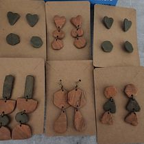 My project for course: Polymer Clay Jewelry Design for Beginners. Un progetto di Design di accessori, Artigianato, Design di gioielli e DIY di Josie Alani Gatling - 20.04.2022