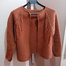 Mi Proyecto del curso:  Top-down: prendas a crochet de una sola pieza. Un progetto di Fashion design, Fiber Art, DIY, Uncinetto e Textile Design di María Jesús Gutiérrez Alegre - 26.05.2022