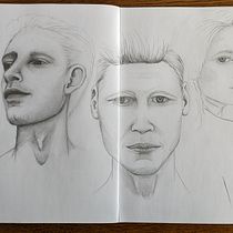 My project for course: Portrait Sketchbooking: Explore the Human Face. Een project van  Schetsen,  Tekening,  Portrettekening,  Artistieke tekening y Sketchbook van Christie Nicklay - 21.04.2022