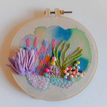 Il mio progetto del corso: Tecniche di base di ricamo e acquerello. Painting, Watercolor Painting, Embroider, and Textile Design project by Katia Santodonato - 04.28.2022