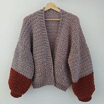 Mi Proyecto del curso: Crochet: diseña y teje prendas de estilo romántico. Design de moda, Tecido, DIY, Crochê, e Design têxtil projeto de Tiare Rivadeneneira - 30.04.2022