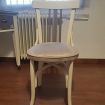 Mi Proyecto del curso: Restauración y transformación de muebles para principiantes. Un progetto di Artigianato, Design e creazione di mobili, Interior design, DIY, Falegnameria , Upc e cling di LIDIA PEDRAZA - 30.04.2022