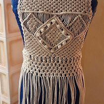 Il mio progetto del corso: Macramè: crea capi di abbigliamento unici. Un proyecto de Diseño de complementos, Artesanía, Tejido, Macramé y Diseño textil de Eleonora Piton - 01.05.2022