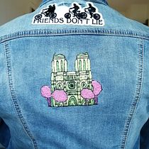 My project for course: Upcycling with Embroidery. Design de moda, Bordado, Costura, DIY, Upc, cling, e Design têxtil projeto de Yaneth Sánchez-Barbosa - 02.05.2022