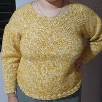 Mi Proyecto del curso: Diseño y tejido de prendas de punto sin costuras con agujas circulares. Accessor, Design, Fashion Design, Fiber Arts, DIY, and Knitting project by Camila Bevilaqua - 03.10.2022