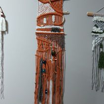 My project for course: Macraweave: Combine Macramé with Weaving Techniques Ein Projekt aus dem Bereich Erweiterungsentwicklung, Innendesign, Dekoration von Innenräumen, Weben, Weben und Textildesign von irenabilini - 09.05.2022