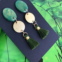 Meu projeto do curso: Design de bijuteria com polymer clay para iniciantes . Un progetto di Design di accessori, Artigianato, Design di gioielli e DIY di Pri Chinen - 07.05.2022