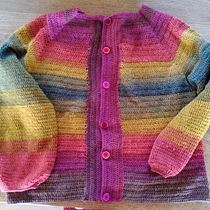 My project for course:  Top-Down: One-Piece Crocheted Garments . Un progetto di Fashion design, Fiber Art, DIY, Uncinetto e Textile Design di Ayse Yarali Paisios - 19.05.2022