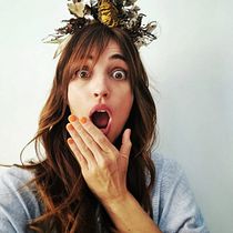 💚​ Tocado floral con flores secas 💚​. Un proyecto de Diseño de complementos, Diseño de moda, Diseño floral, vegetal y DIY de Nerea Gorostidi - 19.05.2022