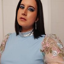 Mi proyecto del curso: Introducción a las técnicas profesionales de maquillaje. Een project van Film, video en televisie,  Art direction,  Modeontwerp y Modefotografie van Valentina Mello - 21.05.2022