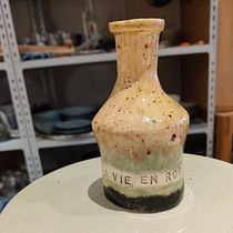 Mein Kursprojekt: Schöpfung deiner ersten Keramikvase. Un proyecto de Diseño de complementos, Artesanía y Cerámica de Alexandra Loibl - 22.05.2022