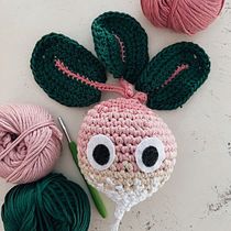 Mon projet du cours : Initiation au crochet : créez un amigurumi à croquer. Arts, Crafts, To, Design, Fiber Arts, DIY, Crochet, and Amigurumi project by Emmanuelle MorioTardieu - 05.24.2022