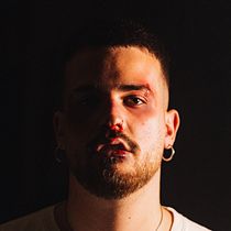 Mi proyecto del curso: Fotografía expresiva: captura imágenes jugando con la luz. Un projet de Photographie, Retouche photographique, Photographie de mode, Éclairage photographique, Photographie numérique, Photographie lifest , et le de alejandrofonseca00 - 06.04.2022