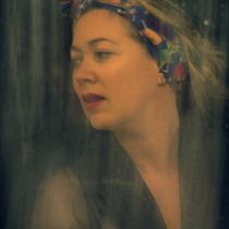 Il mio progetto del corso: Ritratto fotografico attraverso superfici traslucida: Donna Madre Sposa . Un proyecto de Post-producción fotográfica		, Fotografía digital, Fotografía, Fotografía de retrato, Fotografía de estudio y Fotografía artística de Salvatore Raudino - 27.06.2022