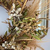 Mi proyecto del curso: Creación de coronas con flores secas. Design, Design de interiores, Paisagismo, DIY, Design floral e vegetal, e Design têxtil projeto de verodiez78 - 26.05.2022