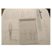 My project for course: Fashion Sketch Illustration. Een project van Traditionele illustratie,  Schetsen,  Modeontwerp, Digitale tekening y Mode-illustratie van Doaa Mohamed - 01.06.2022
