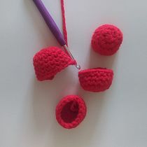 Mi proyecto del curso: Amigurumi: creación de personajes con ganchillo. Arts, Crafts, To, Design, Fiber Arts, Crochet, Amigurumi, and Textile Design project by laura_romi - 06.02.2022
