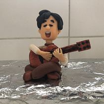 Mi proyecto del curso: Modelado de personajes con pasta de azúcar. Design, Character Design, and DIY project by Mónica Guillén Arambula - 06.04.2022