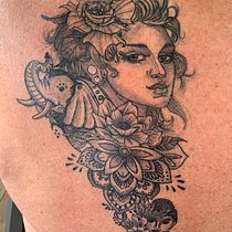 Mein Kursprojekt: Tätowiertechniken: Blackwork und Fineline. Un progetto di Design di tatuaggi di bianca.weileder - 01.06.2022