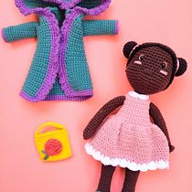Meu projeto do curso: Amigurumi: design de roupa, cabelo e acessórios. Projekt z dziedziny Craft, Projektowanie zabawek,  Tkactwo, Sz, dełkowanie, Amigurumi, Wzornictwo tekst i liów użytkownika cinthia_m - 11.06.2022
