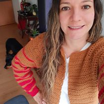 Mi proyecto del curso:  Top-down: prendas a crochet de una sola pieza. Un progetto di Fashion design, Fiber Art, DIY, Uncinetto e Textile Design di marianmejiaj - 12.06.2022