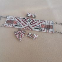 Mój projekt z kursu: Beading: projektowanie eleganckich wzorów biżuterii z koralików. Accessor, Design, Arts, Crafts, Jewelr, Design, and Fiber Arts project by 777nip - 06.15.2022