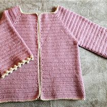 Mi proyecto del curso:  Top-down: prendas a crochet de una sola pieza. Un progetto di Fashion design, Fiber Art, DIY, Uncinetto e Textile Design di calabacita - 19.06.2022