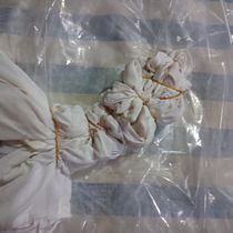 Meu projeto do curso: Tingimento tie dye: vestido vinho. Arts, Crafts, Fashion Design, DIY, Textile D, eing, and Textile Design project by Ingrid Nascimento - 06.21.2022