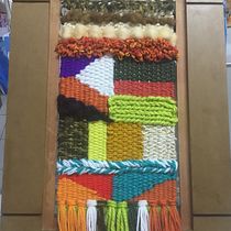 Mi proyecto del curso: Introducción al tejido en telar de bastidor. Accessor, Design, Decoration, Fiber Arts, Weaving, and Textile Design project by Andrea - 06.18.2022
