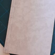 Il mio progetto del corso: Tecniche di rilegatura fai da te. Fine Arts, Bookbinding, and DIY project by Mo Ma - 06.28.2022