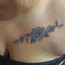 Mi proyecto del curso: Técnicas de color para tatuajes. Un progetto di Illustrazione tradizionale, Disegno, Illustrazione digitale, Design di tatuaggi e Disegno digitale di Nayaret Estefanía - 25.06.2022