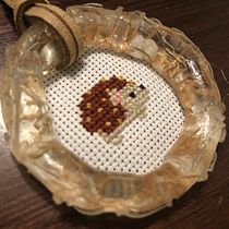 Mi proyecto del curso: Bordado stumpwork: crea adornos en 3D. Een project van Sieradenontwerp, Borduurwerk y Textielontwerp van Fernanda Garllanos - 01.07.2022