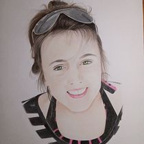 My project for course: Realistic Portrait with Coloured Pencils. Traditional illustration, Fine Arts, Pencil Drawing, Drawing, Portrait Drawing, Realistic Drawing, Artistic Drawing, and Colored Pencil Drawing project by Hann'Elise Nel - 06.28.2022