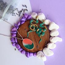 Mi proyecto del curso: Diseño de joyería en resina. Design de acessórios, Artesanato, Design de joias, e DIY projeto de Encarni - 03.07.2022
