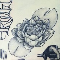 Flor de Loto. Un progetto di Illustrazione tradizionale, Design di tatuaggi e Illustrazione botanica di fer_belt46 - 29.06.2022