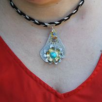 Mi proyecto del curso: Proyecto de Joyería Bella Creative: Arcilla polimérica. Mezclando materiales y técnicas.. Un progetto di Design di accessori, Artigianato, Design di gioielli e DIY di Beatriz Serrano Pérez - 04.07.2022