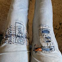 My project for course: Embroidery: Clothing Repair. Een project van Borduurwerk, Naaiwerk, DIY, Upc, cling y Textielontwerp van ruthmaude - 05.07.2022