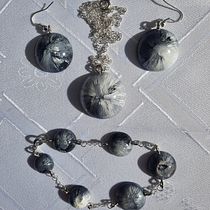 Mi proyecto del curso: Diseño de joyería en resina. Artesanato, e Design de joias projeto de Natalia Beltrán Díaz - 08.04.2022