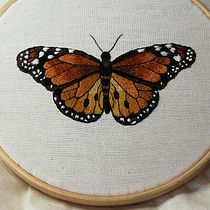 My project for course: Realistic Embroidery Techniques. Traditional illustration, Embroider, and Textile Design project by Lisa Moon - 07.10.2022