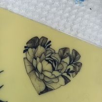 Mi proyecto del curso: Tatuaje botánico con puntillismo. Un progetto di Illustrazione tradizionale, Design di tatuaggi e Illustrazione botanica di efrenecs1108 - 11.07.2022