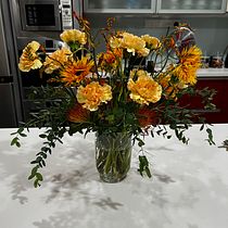 My project for course: Floral Arrangement Design with Seasonal Blooms. Design de interiores, Paisagismo, Decoração de interiores, DIY, e Design floral e vegetal projeto de noreen_1 - 12.07.2022