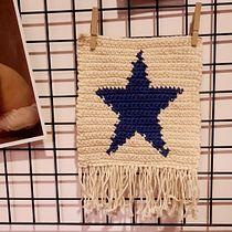 Mi proyecto del curso: Intarsia crochet: teje tus propios tapices. Fashion Design, Decoration, Fiber Arts, DIY, Crochet, and Textile Design project by mercemaccari - 07.14.2022