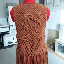 Mi proyecto del curso: Macramé: crea prendas de ropa únicas. Un proyecto de Diseño de complementos, Artesanía, Tejido, Macramé y Diseño textil de ioana_lei - 17.07.2022