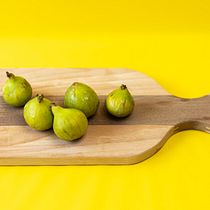 Fruta de cosecha natural para vender online. ¡Rico, rico!. Photograph, Product Photograph, Photographic Lighting, Digital Photograph, and Food Photograph project by Manuel Taboada - 07.17.2022